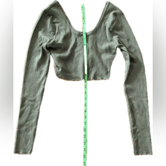 FOREVER 21 Top Cropped - Picture 6 of 6